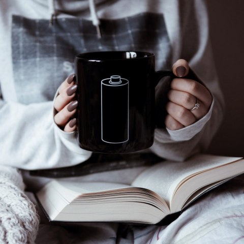 Gigantyczny Kubek Bateria zmieniający kolor