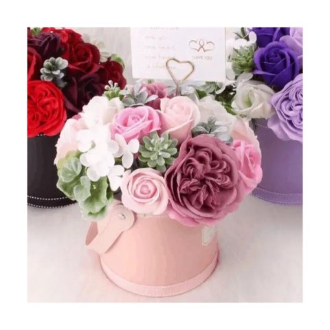 Flower box, bukiet zapachowych kwiatów mydlanych w pudełku 21х22cm BUK10R